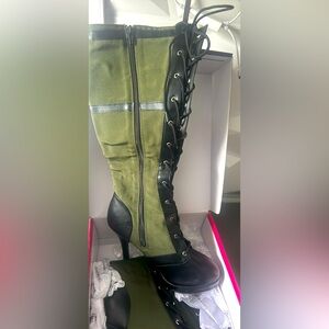 Pleaserusa Funtasma Army green boots